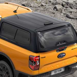 Trda streha s stranskimi stekli, Agate Black